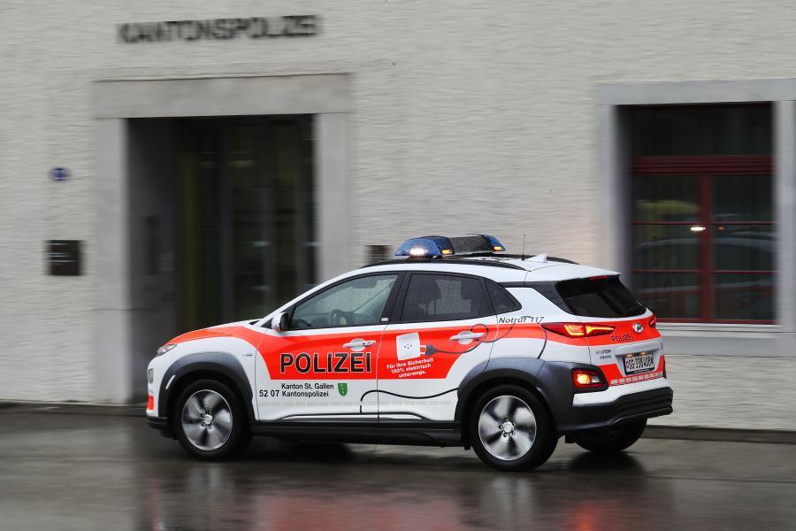  Hyundai Kona Polizei FuStW 2019 года  (CH) (фото 2 из 4)